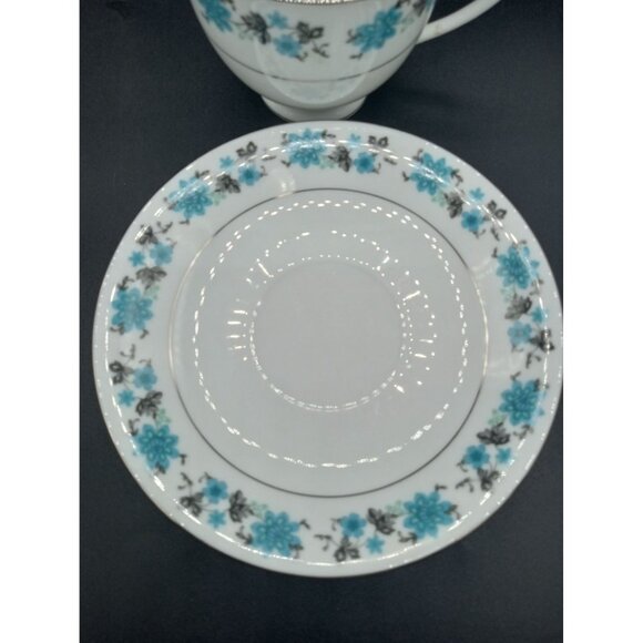 Teacup Saucer Footed China With Blue Flowers Silver Leaves Trim Pattern Vintage - Picture 6 of 15